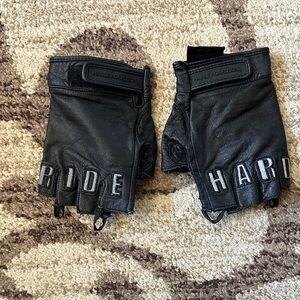 Harley-Davidson Black Leather Fingerless Gloves with 'RIDE HARD' Knuckle Letters